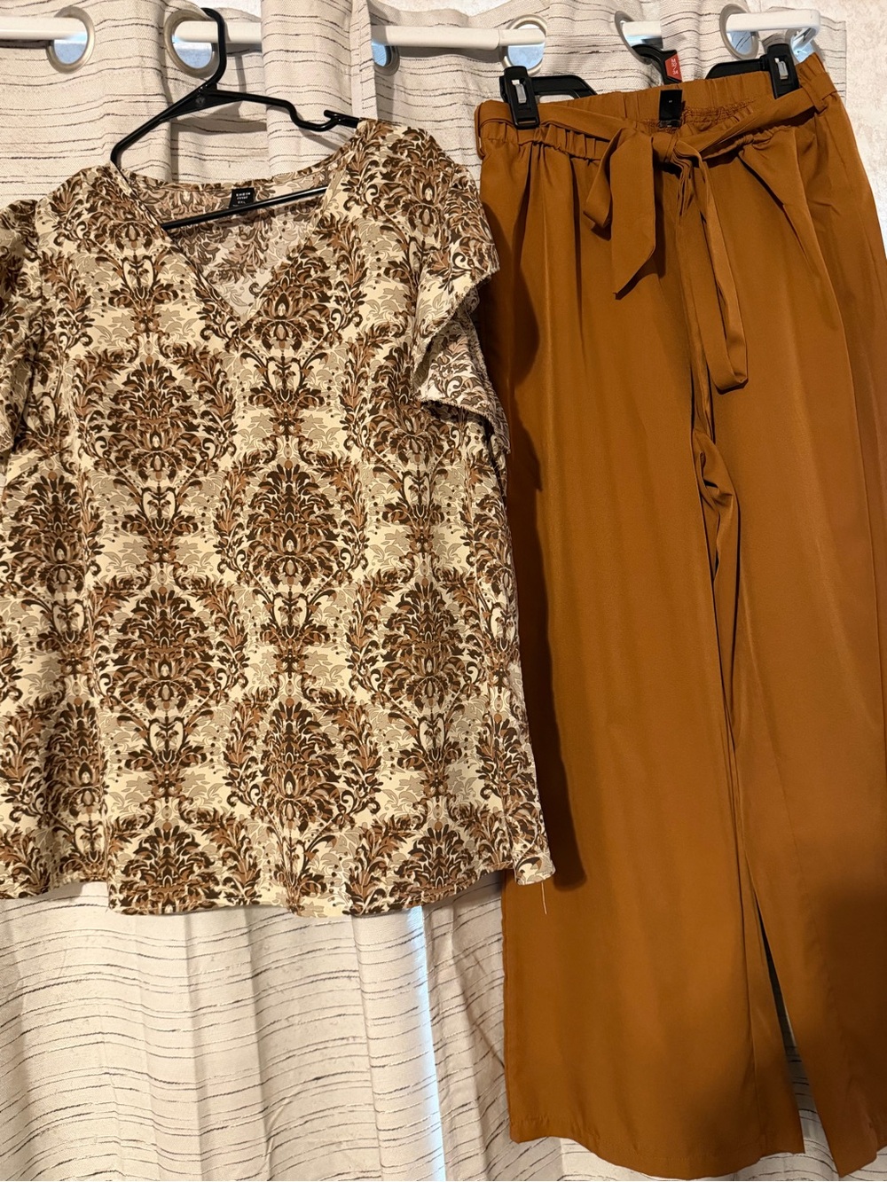 SHEIN Curve 2-Piece Set 0XL Brown Damask Top & Wide Leg Pants